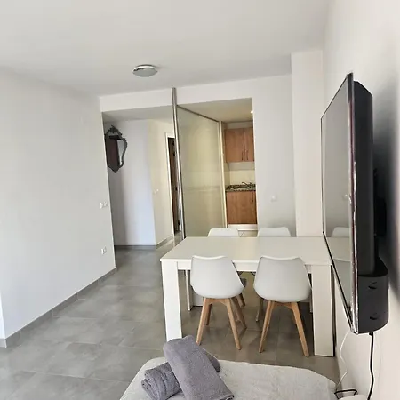 Centrum 59 شقة لقنت